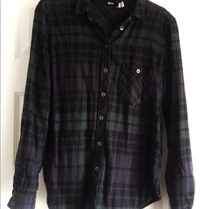 SOLD UO flannel XS